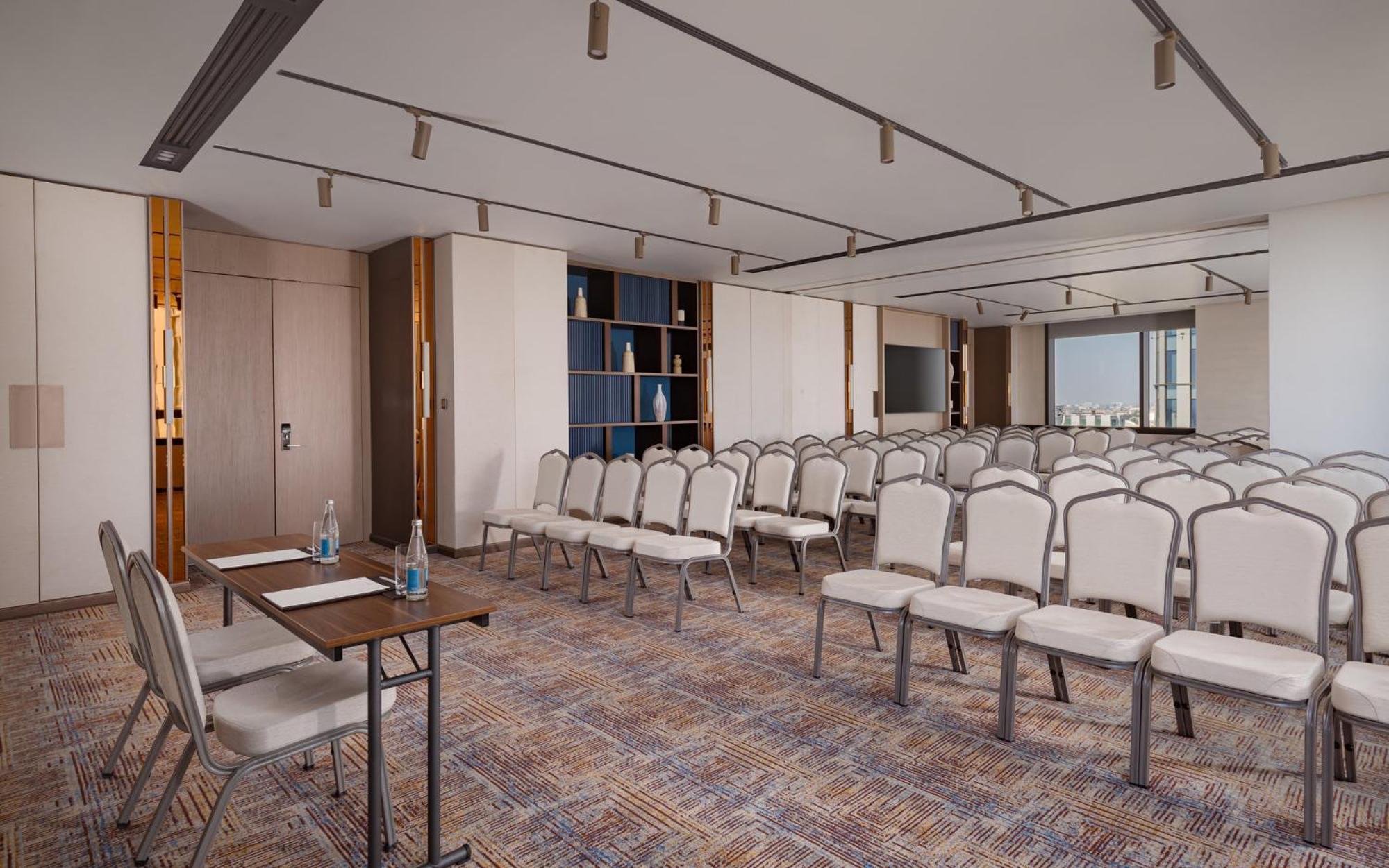 Hotel Intercontinental Tashkent By Ihg Zewnętrze zdjęcie