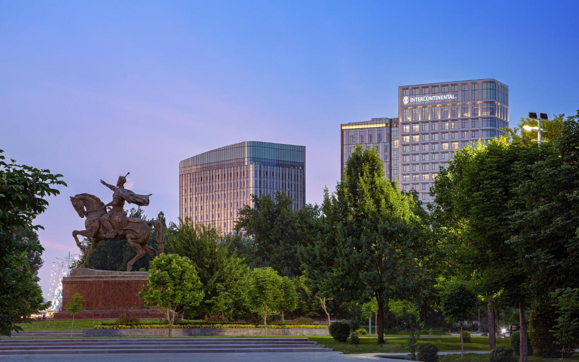 Hotel Intercontinental Tashkent By Ihg Zewnętrze zdjęcie
