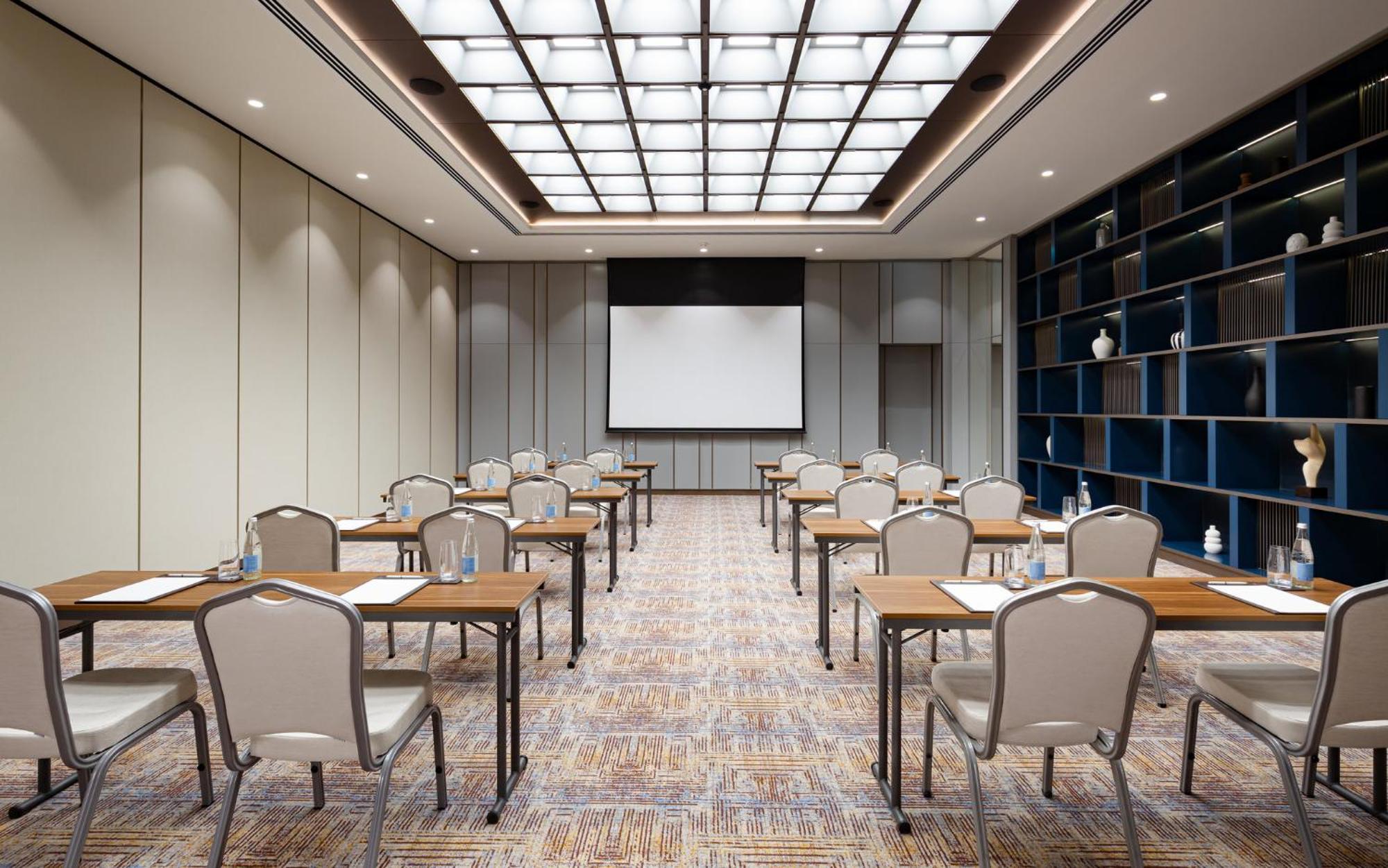Hotel Intercontinental Tashkent By Ihg Zewnętrze zdjęcie